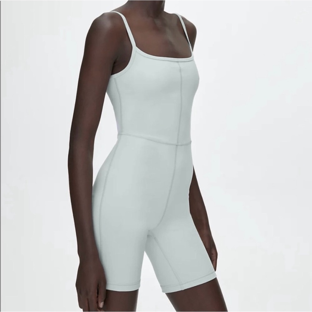 Wilfred Divinity 7” romper ice grey? S